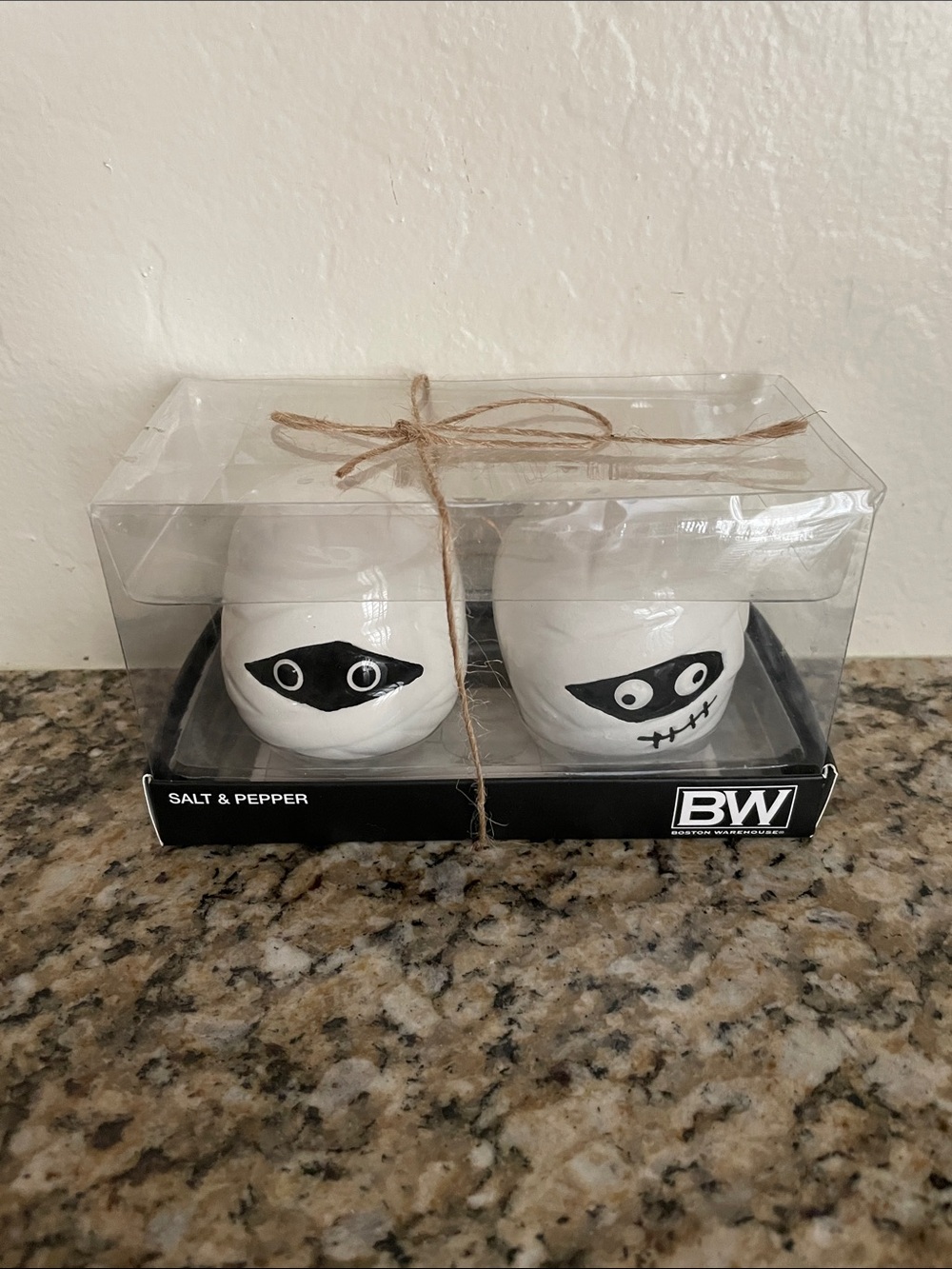 Boston Warehouse White & Black Halloween Mummy Salt and Pepper Shakers